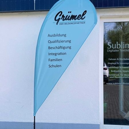 Werbefahnen und Beachflags für den Außenbereich